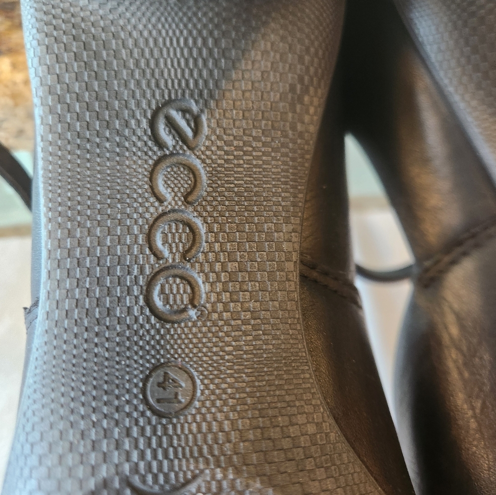 ECCO Mary Jane Heels Size 41 - Picture 2 of 5